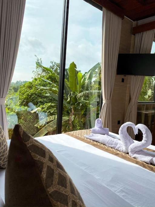 בנדונג Tori Klumpu, 3 Bedroom Artistic Villa, Dual Views Near Ubud מראה חיצוני תמונה
